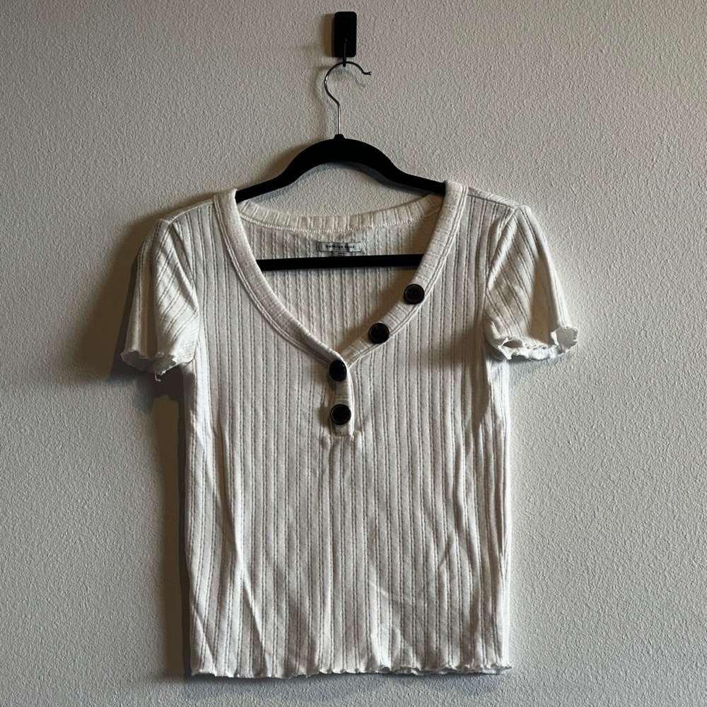 American Eagle Outfitters White Buttoned Ribbed Tee